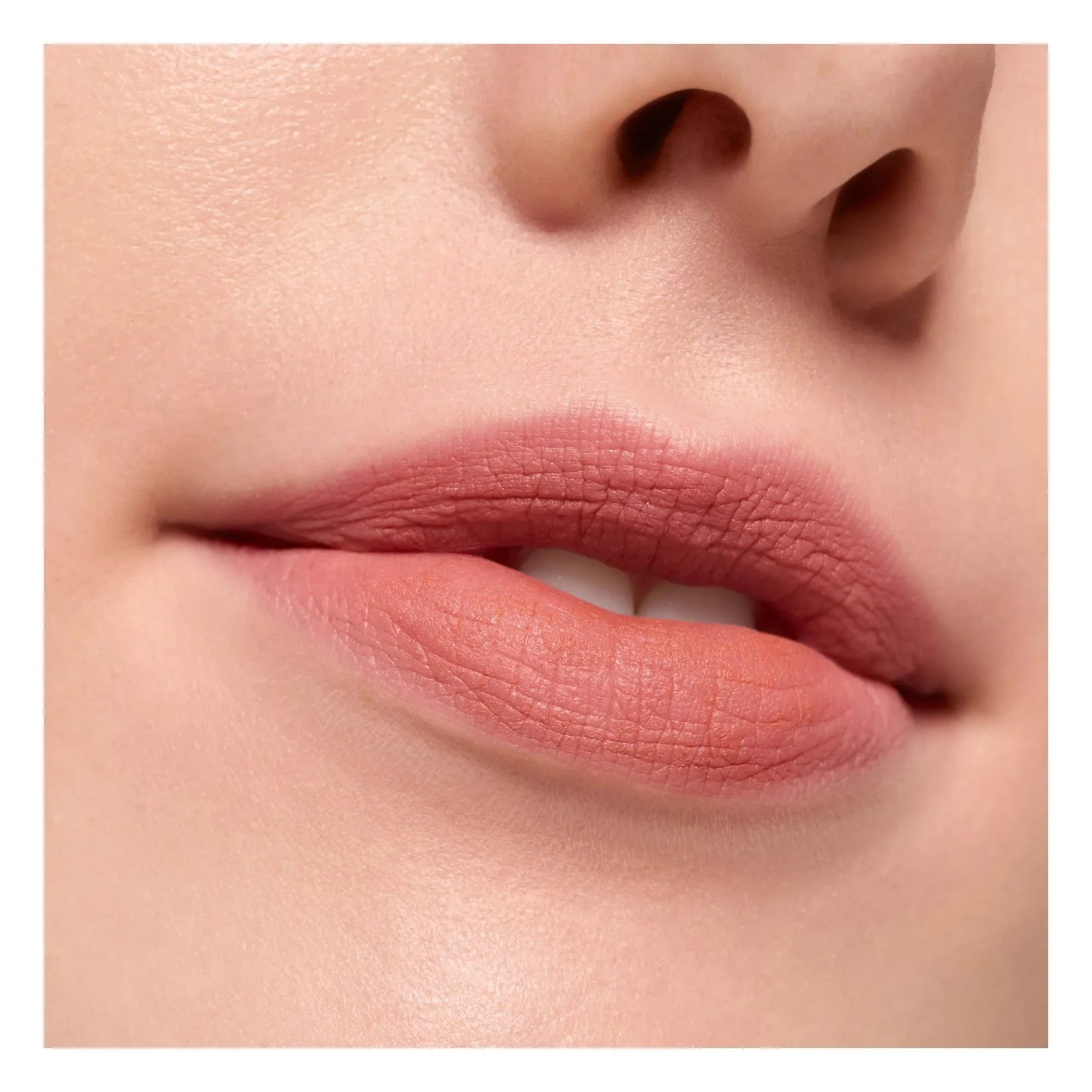 Essence Blur Soufflé Matte Lip Cream 02 Spice Filter (3.6ml)