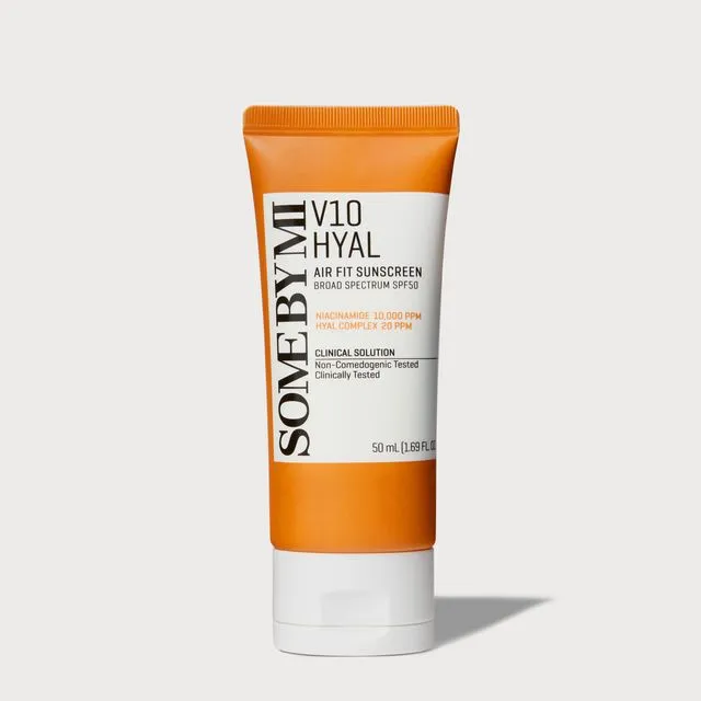 Purchase worth 410 QAR of Goodal Green Tangerine Vita C Dark Spot Tone Up Cream get this gift