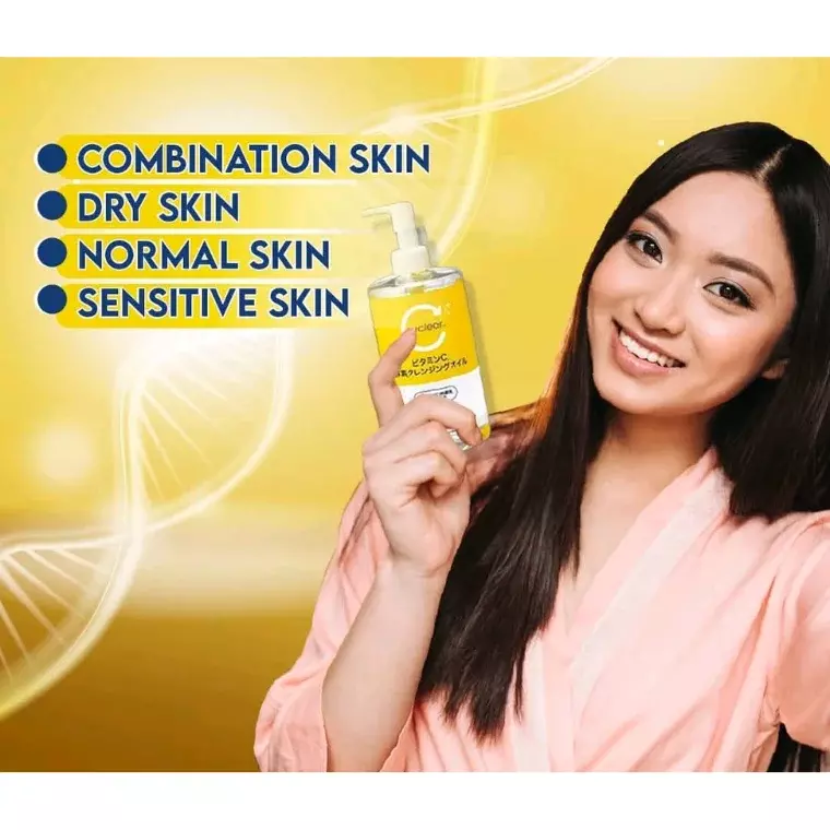 Kumano Cosme Cyclear Vitamin C Enzyme Whitening Moisturizing Cleansing Oil (400ml)
