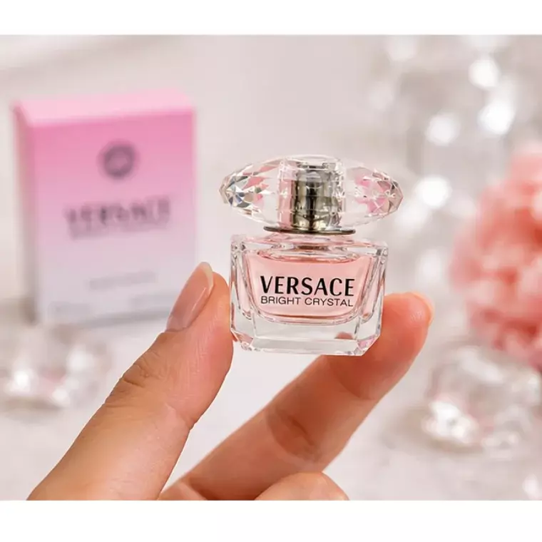 Versace Bright Crystal Eau de Toilette Mini (5ml)